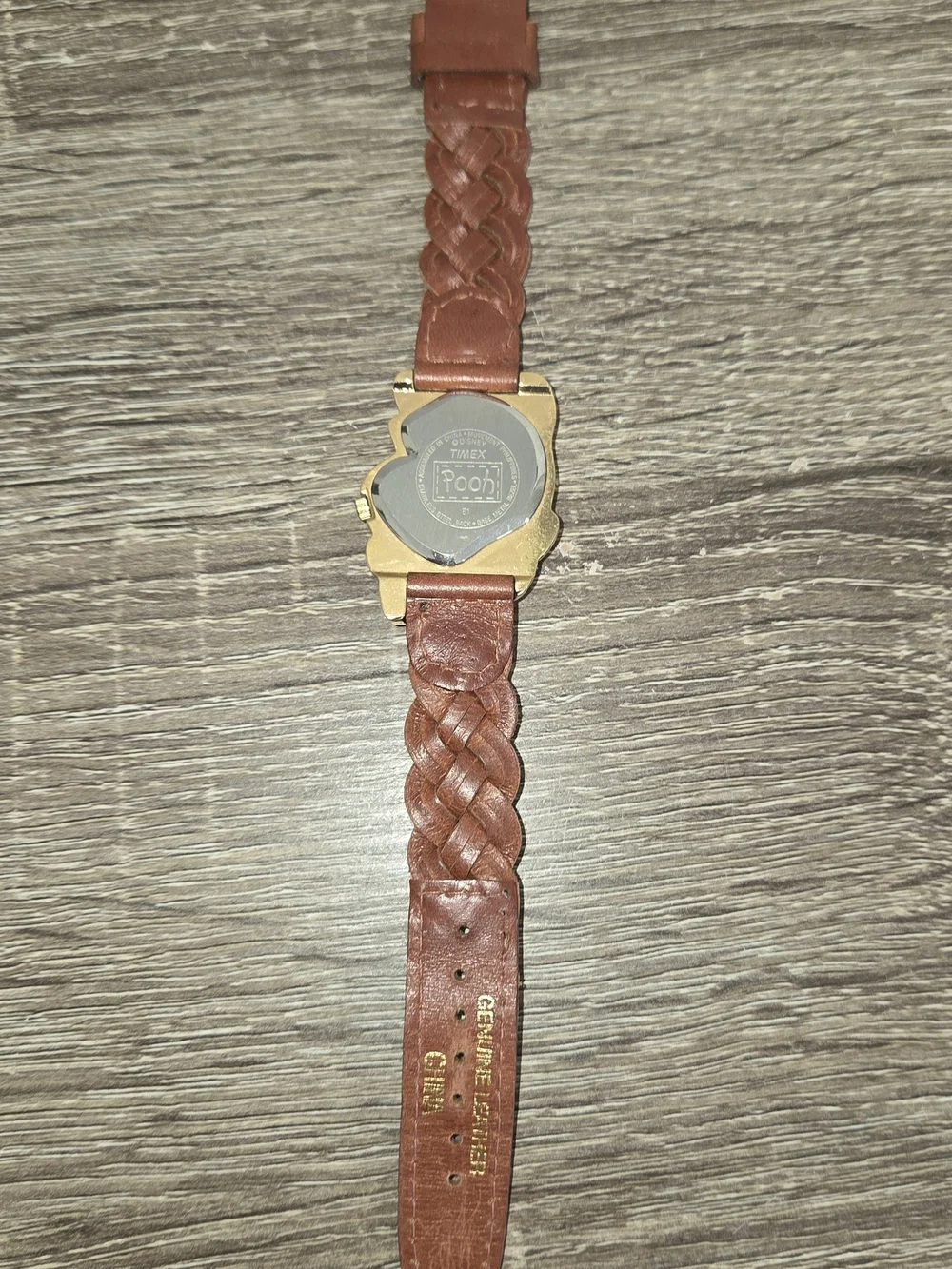Vintage Pooh Bear Head Shaped Disney Timex Watch w/ Braided Band SEE PICTURES.